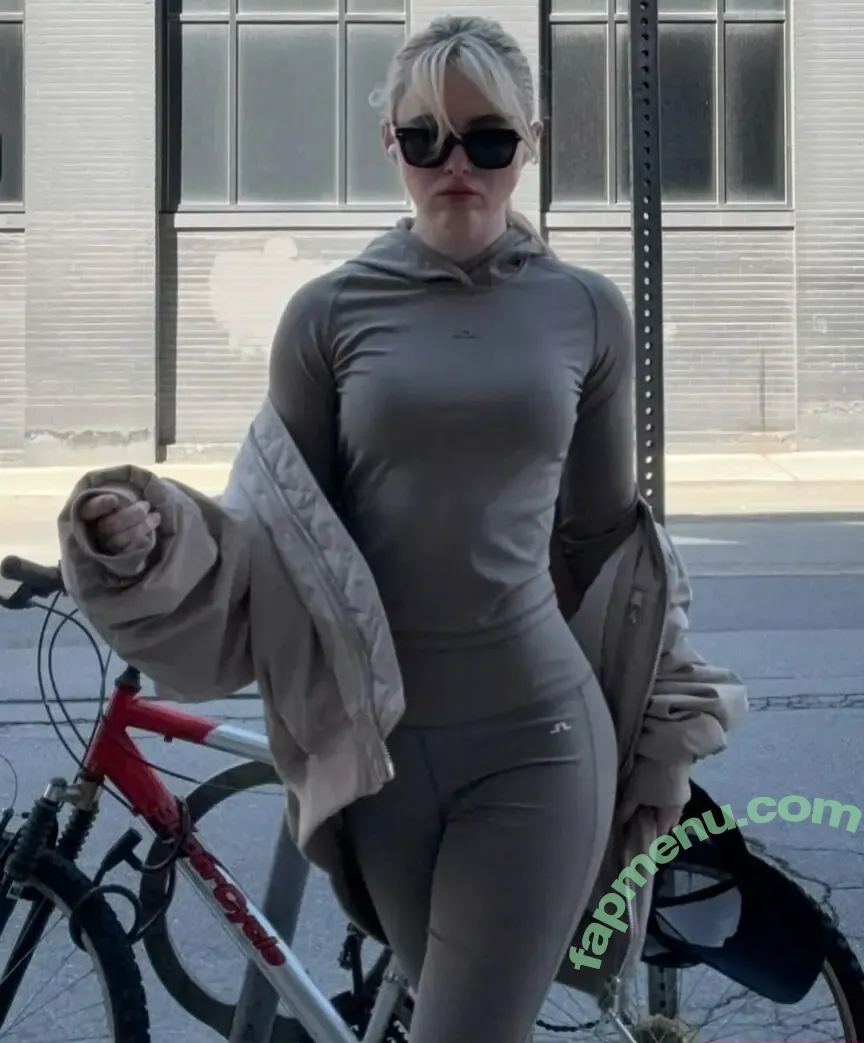 Kathrynton nude photo #0922 (kathrynnewton / katsoik23)