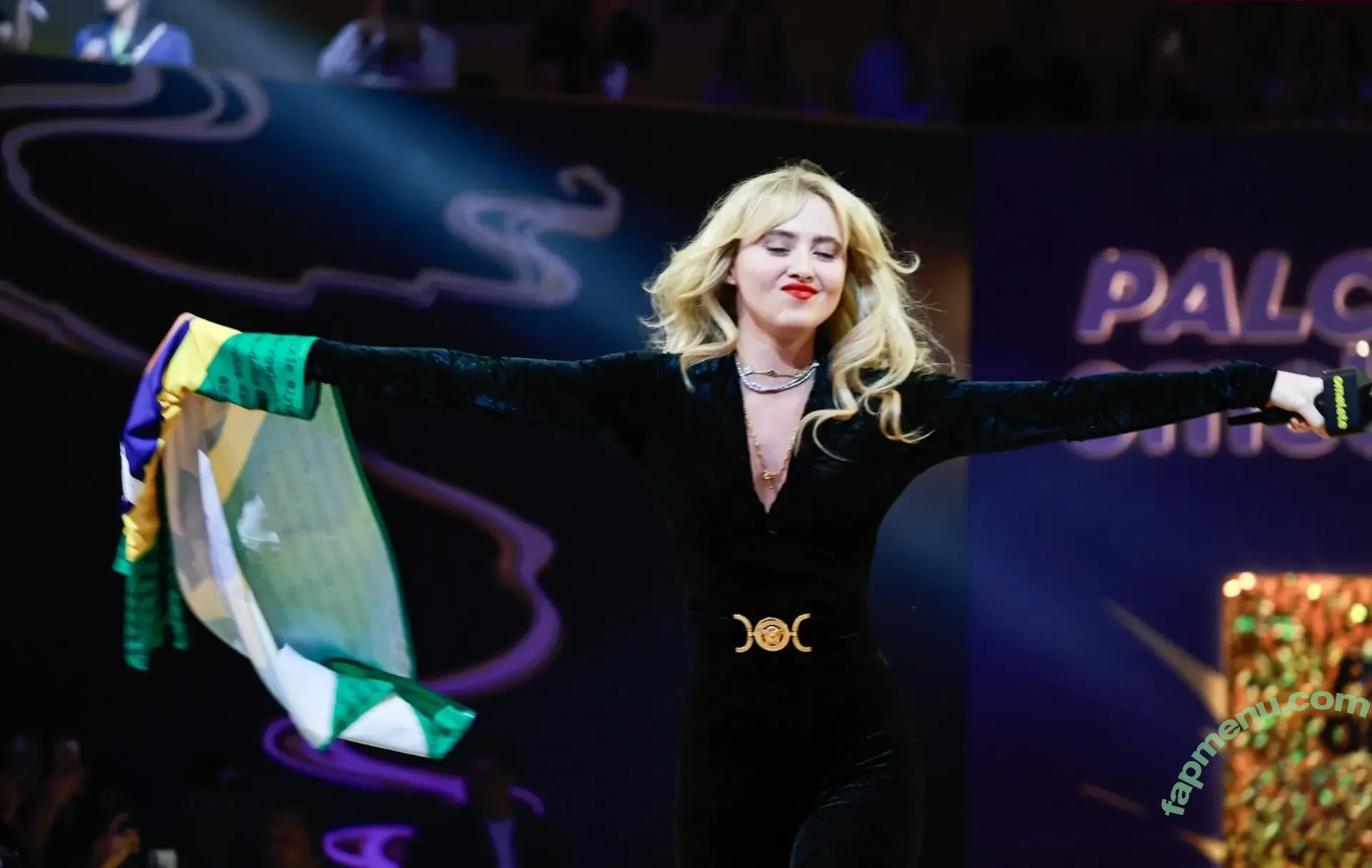 Kathrynton nude photo #1081 (kathrynnewton / katsoik23)