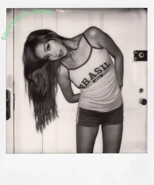 Kathy Zheng / kathyyymm nude photo #0037