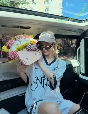 Kathy Zheng / kathyyymm nude photo #0088