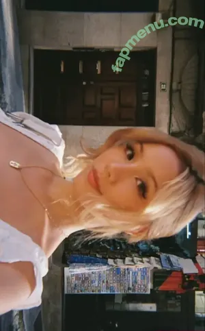 Kathy Zheng / kathyyymm nude photo #0201