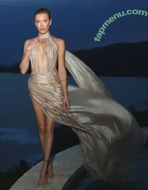 Katie Cassidy / Arrow / katiecassidy / katiecassidyxxx nude photo #0547