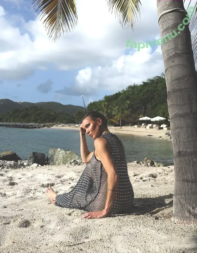 Katie Cassidy nude photo #0536 (Arrow / katiecassidy / katiecassidyxxx)