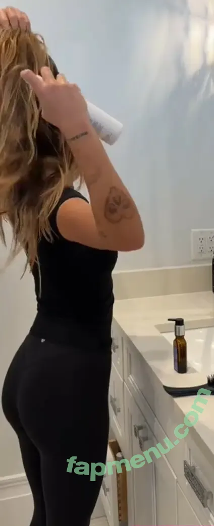 Katie Dillenbeck nude photo #0085 (katievsaliens)