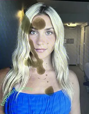 Katie Feeney / katiefeeneyy nude photo #0031