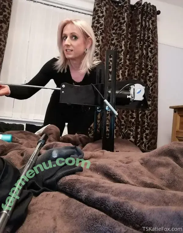 katie__fox nude photo #0288 (katie-fox / katiefoxts)