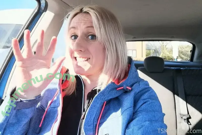 katie__fox nude photo #0300 (katie-fox / katiefoxts)