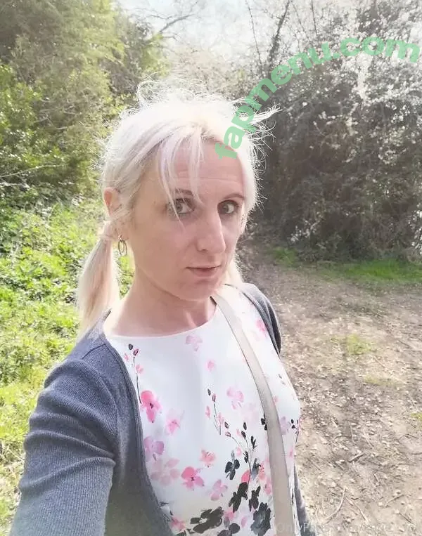 katie__fox nude photo #0303 (katie-fox / katiefoxts)