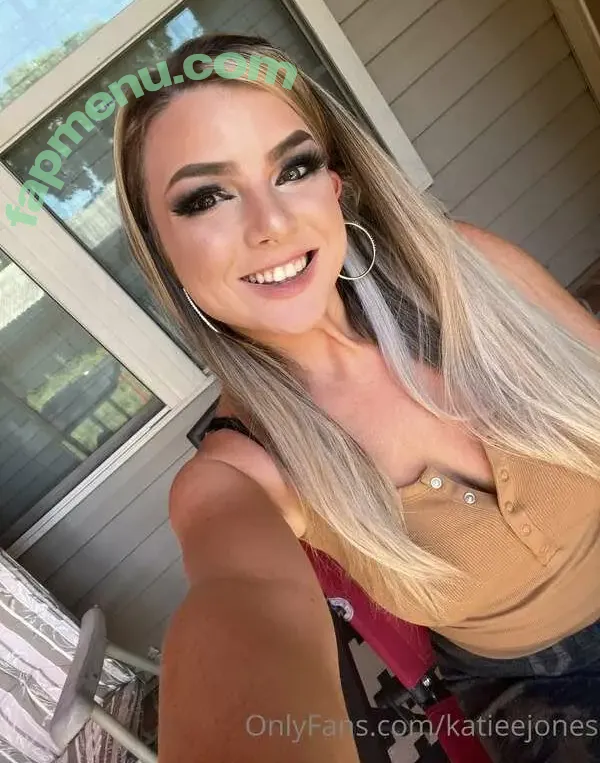 Katie Jones nude photo #0111 (36jnaturals / katieejones19 / kayteejones_ / kjgoddess)