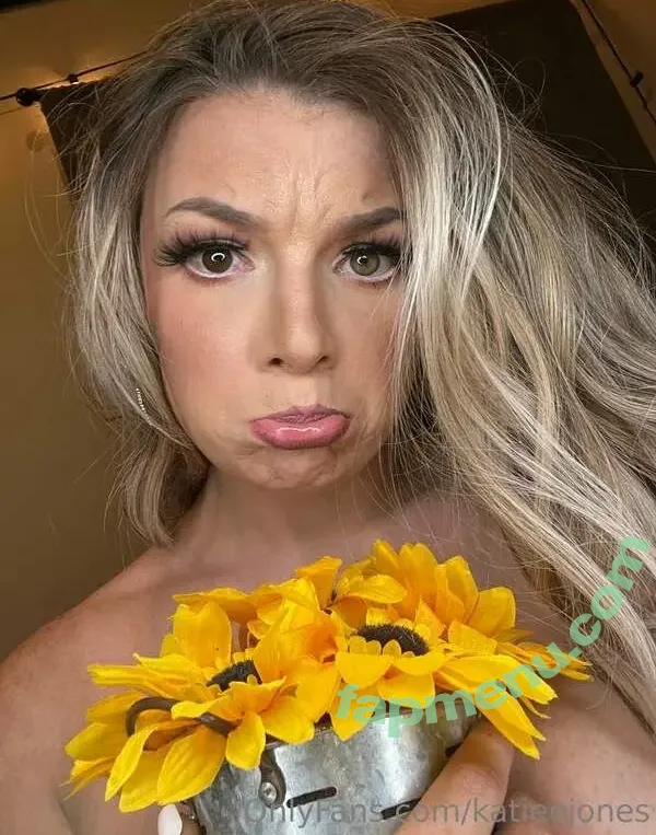Katie Jones nude photo #0118 (36jnaturals / katieejones19 / kayteejones_ / kjgoddess)