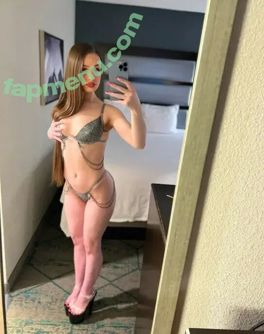 Katie Kat nude photo #0008 (ikatie_kat / katiie_katt)