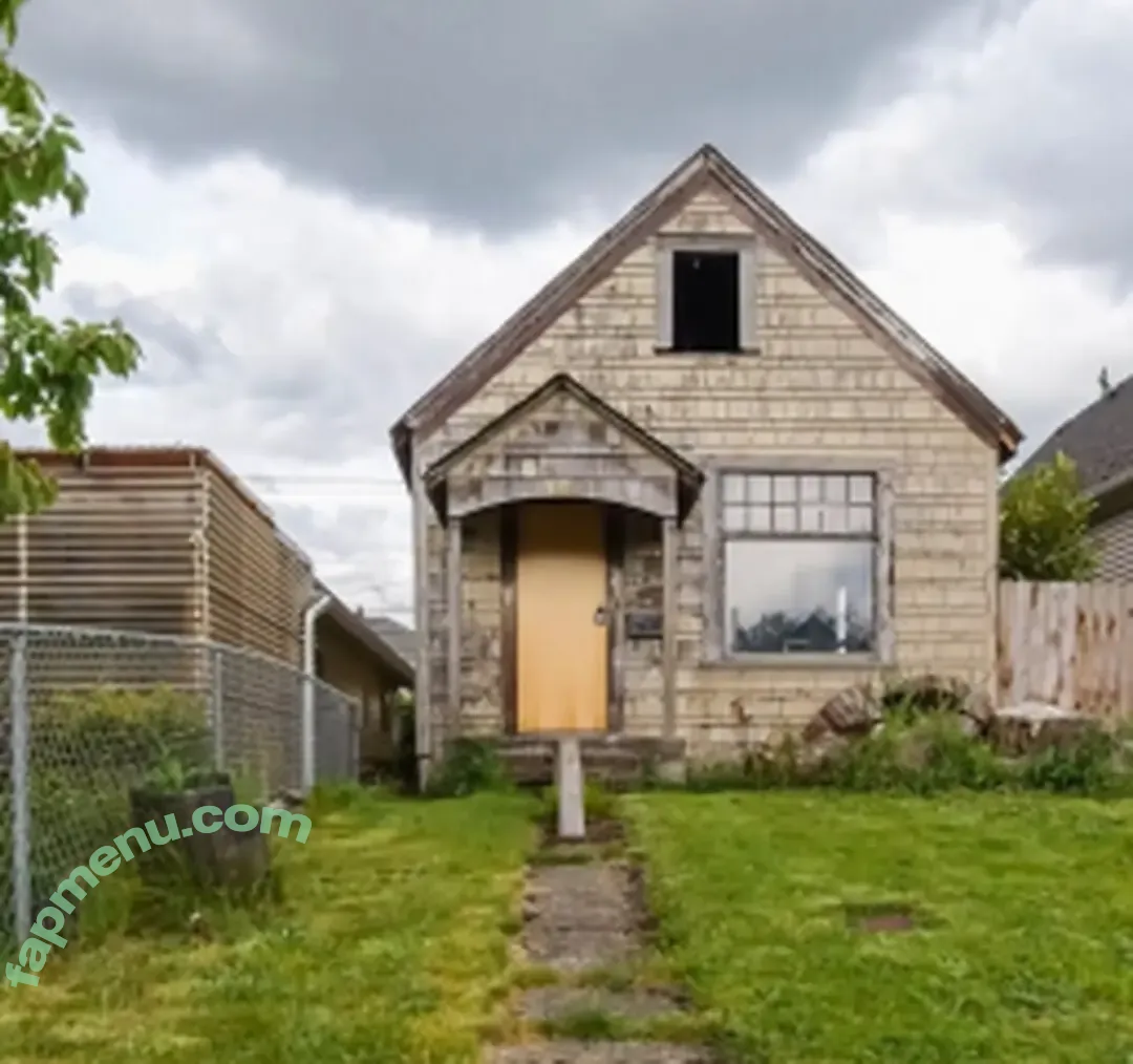 Katie Kush nude photo #0565 (katiekushx2 / katiekushxx / katiekushxx2)