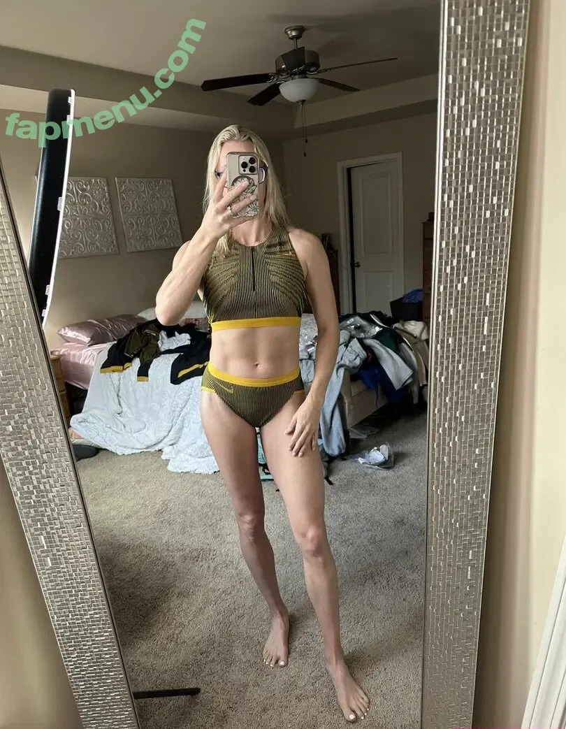 Katie Moon nude photo #0010 (Katie Moon)