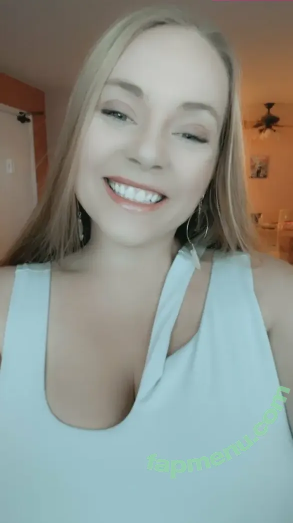 Katie Moran nude photo #0045 (katieemorann)