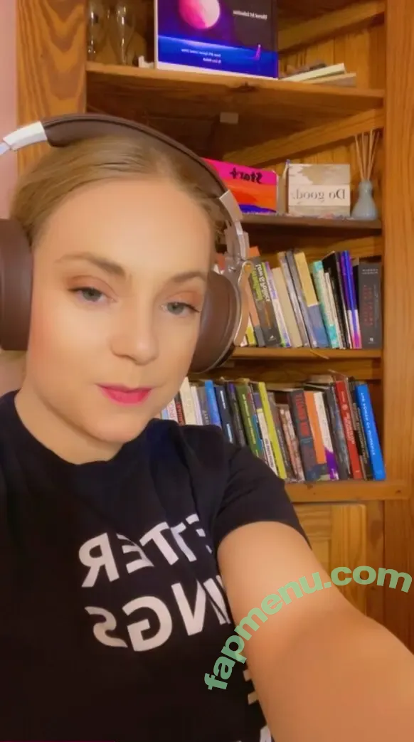 Katie Moran nude photo #0048 (katieemorann)