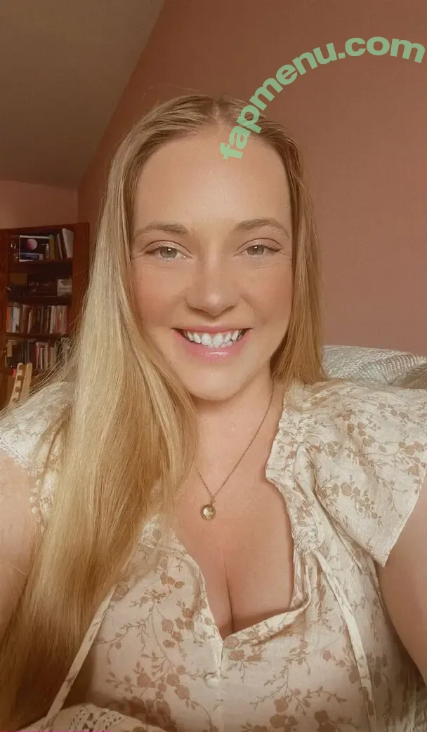 Katie Moran nude photo #0135 (katieemorann)