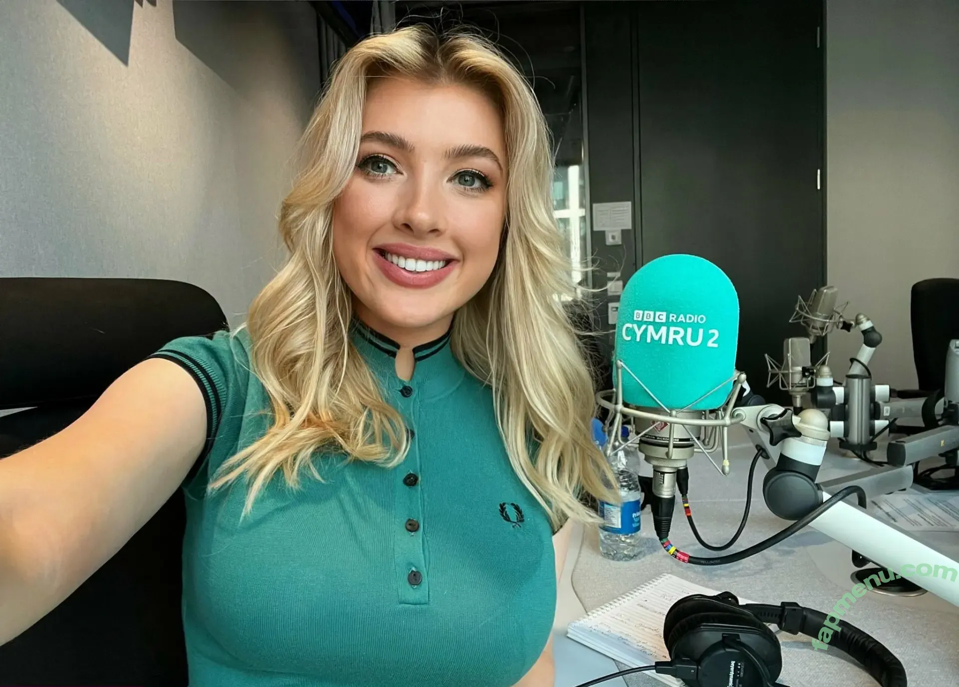 Katie Owen nude photo #0054 (kateelife / katieowen)