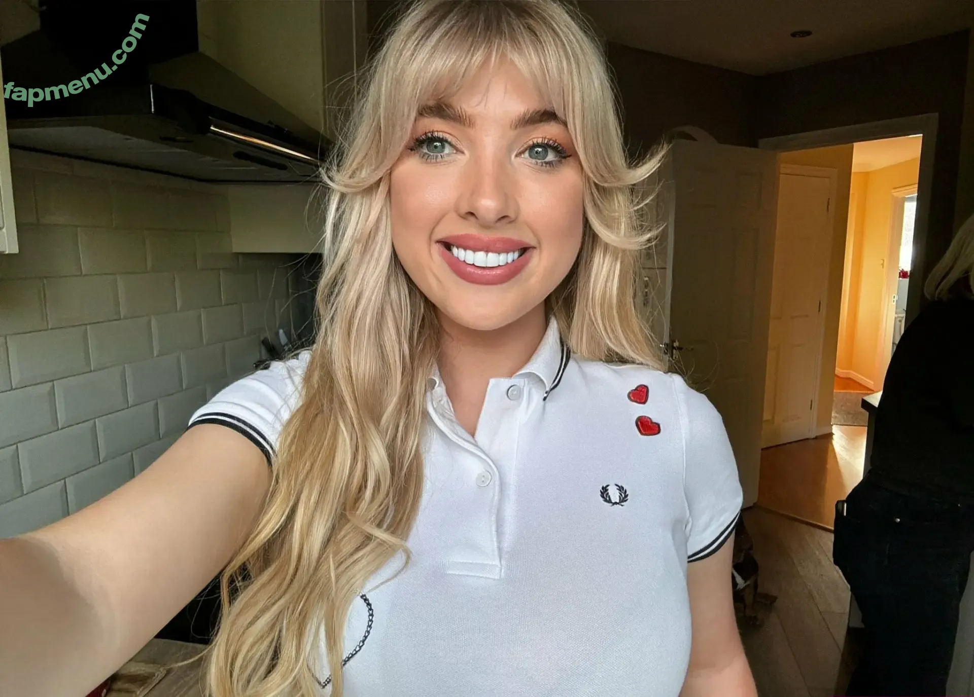 Katie Owen nude photo #0058 (kateelife / katieowen)