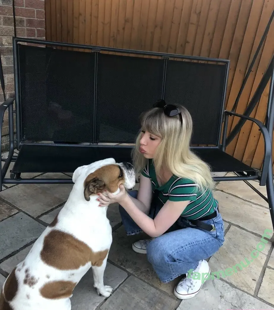 Katie Owen nude photo #0060 (kateelife / katieowen)