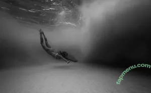 Katie Pentz / BunnyDailyNewz / bunnyofthesea nude photo #0008