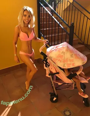  nude photo #0002