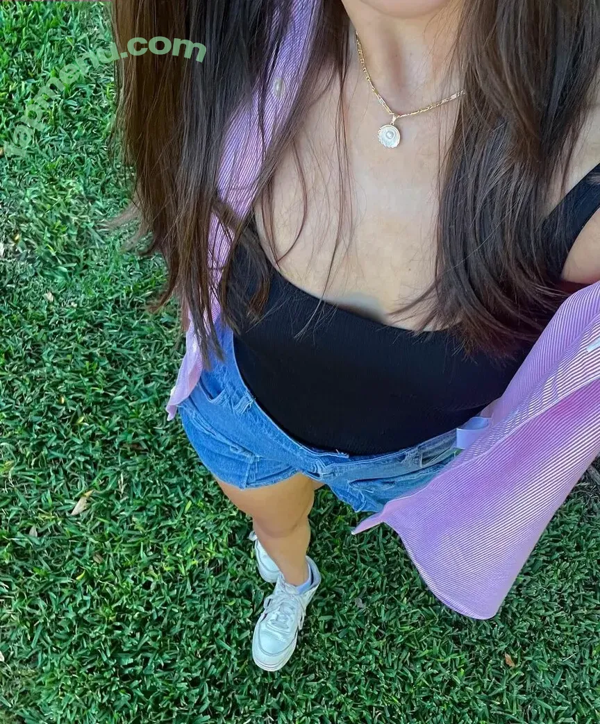 Katie Thompson nude photo #0010 (katieethompsonn1)