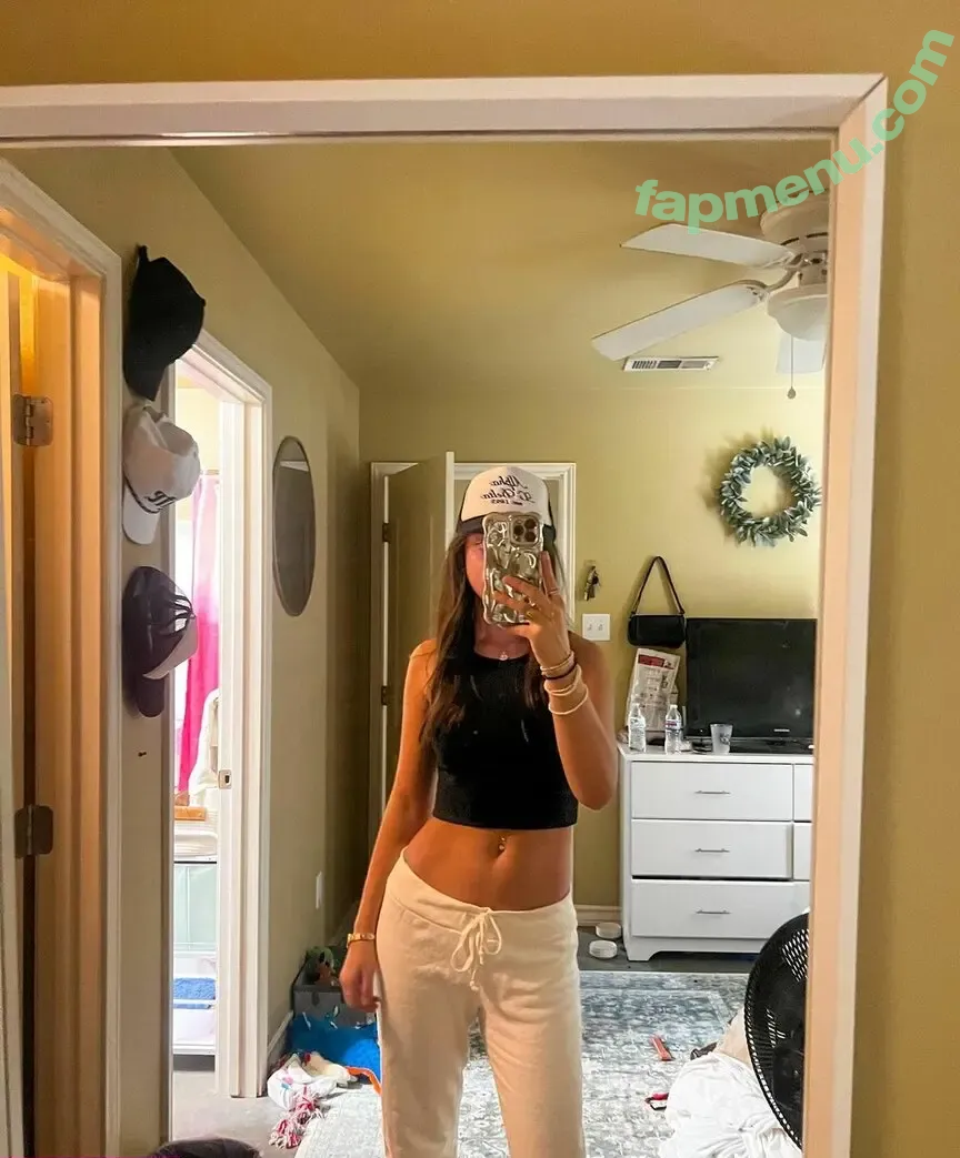 Katie Thompson nude photo #0027 (katieethompsonn1)