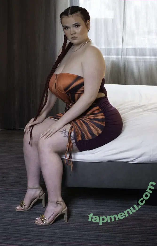 Katieexo134 nude photo #0088 (Katieexo134)