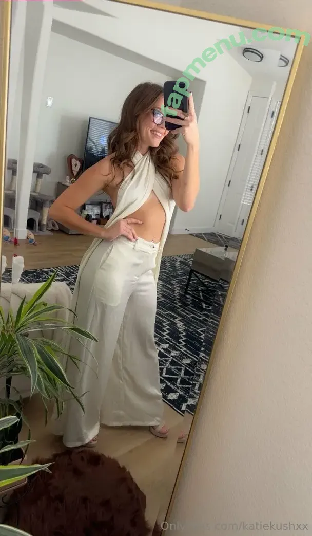 katiekushxx nude photo #0111 (katiekushxx)