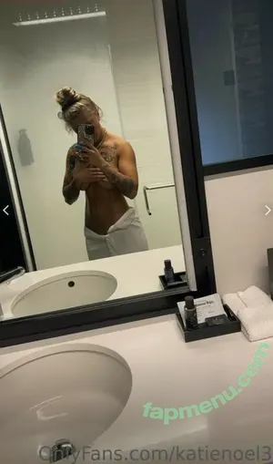  nude photo #0002