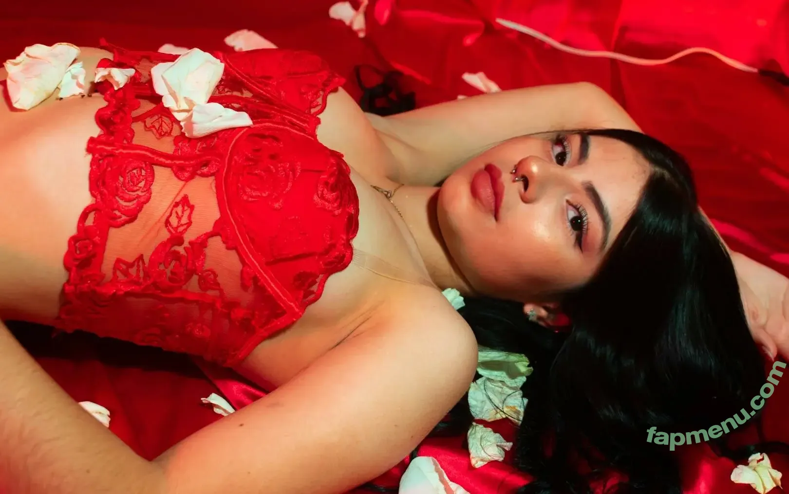 katiepeach_ nude photo #0026 (katiepeach_)