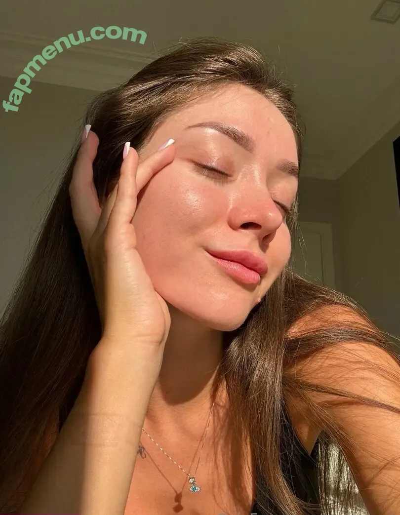 katiepearl nude photo #0219 (itskatiepearl)