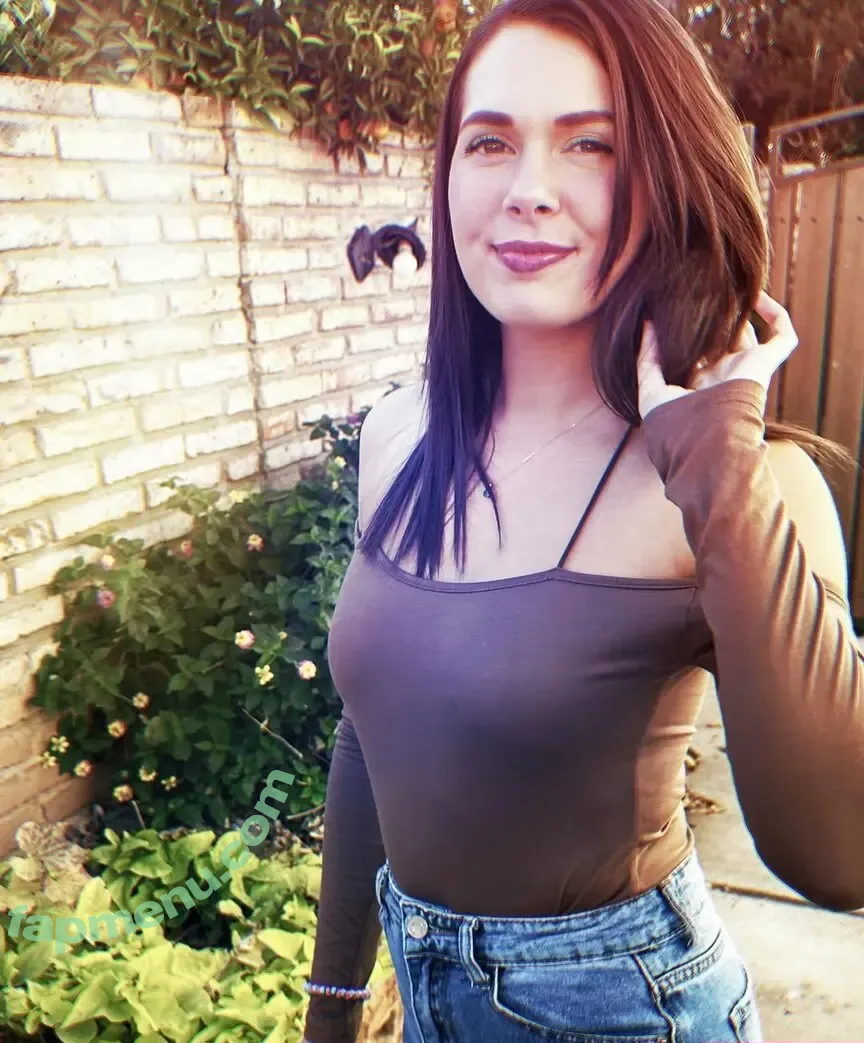 Katieplaysstuff nude photo #0034 (katieplaysstuff_official / misskatievip)