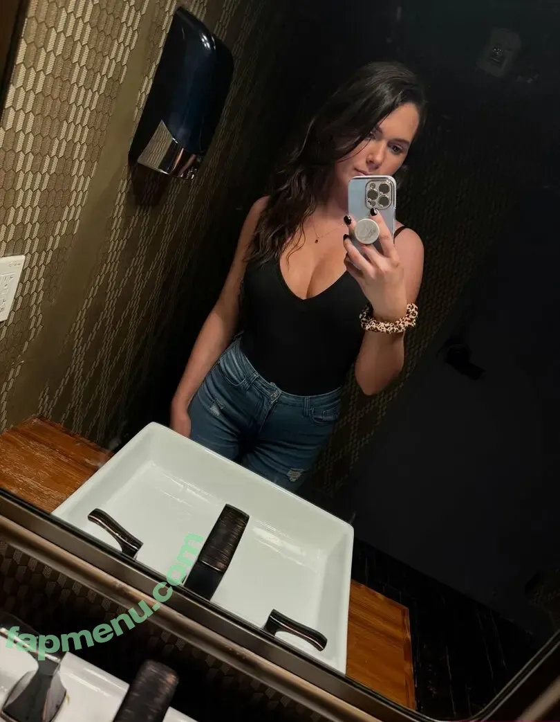 Katieplaysstuff nude photo #0036 (katieplaysstuff_official / misskatievip)