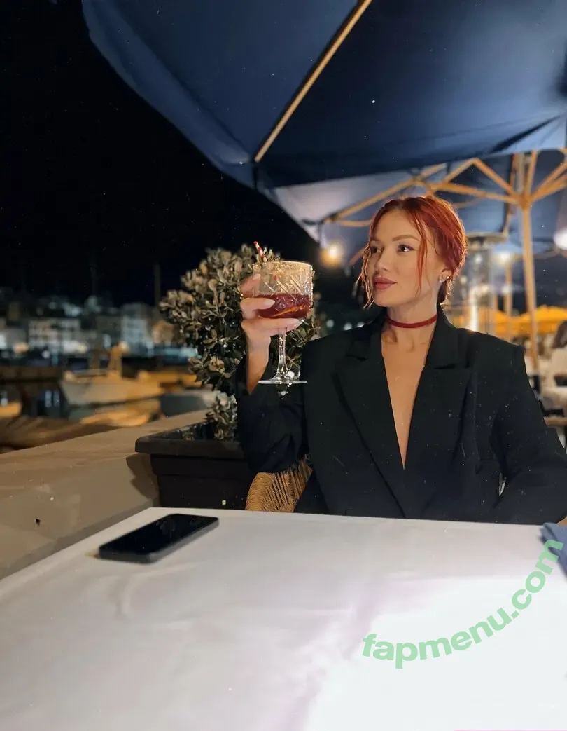 katiestormyxx nude photo #0007 (katiestormyxx)