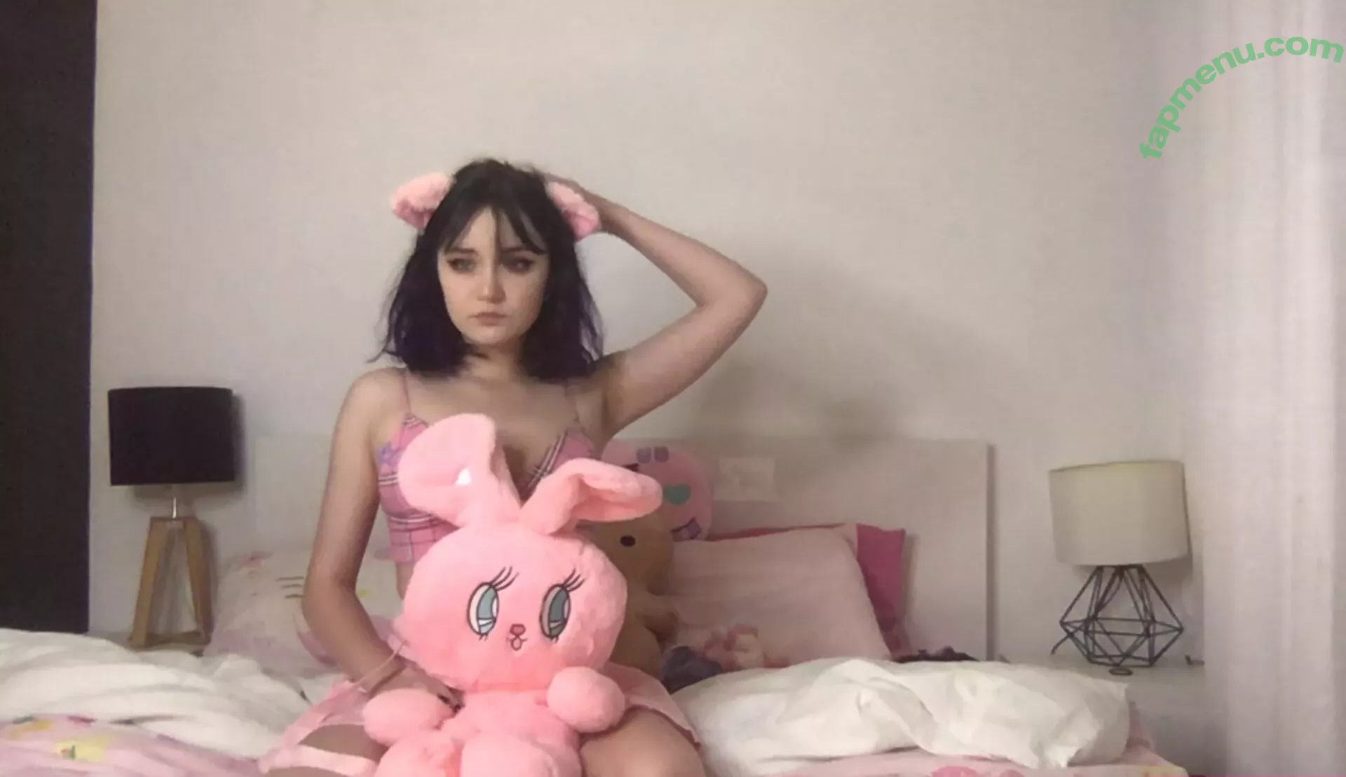 katieuhiguess nude photo #0036 (directedbyrome)