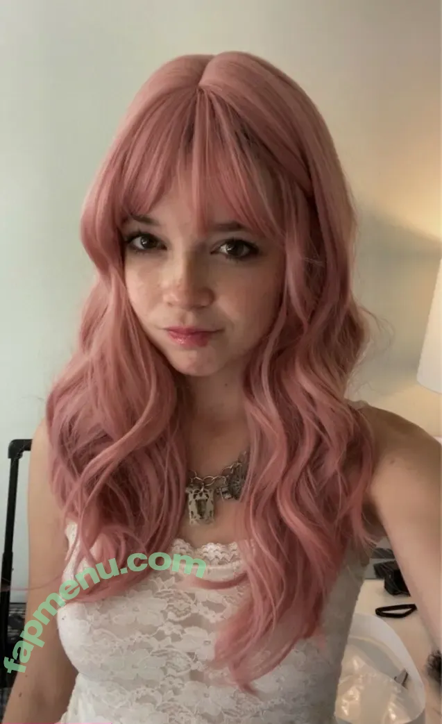 katiielady nude photo #0096 (katiiemoylan)