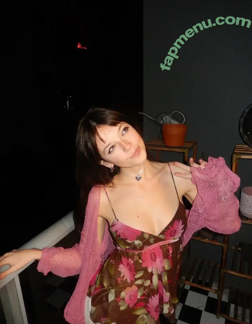 katiielady nude photo #0133 (katiiemoylan)