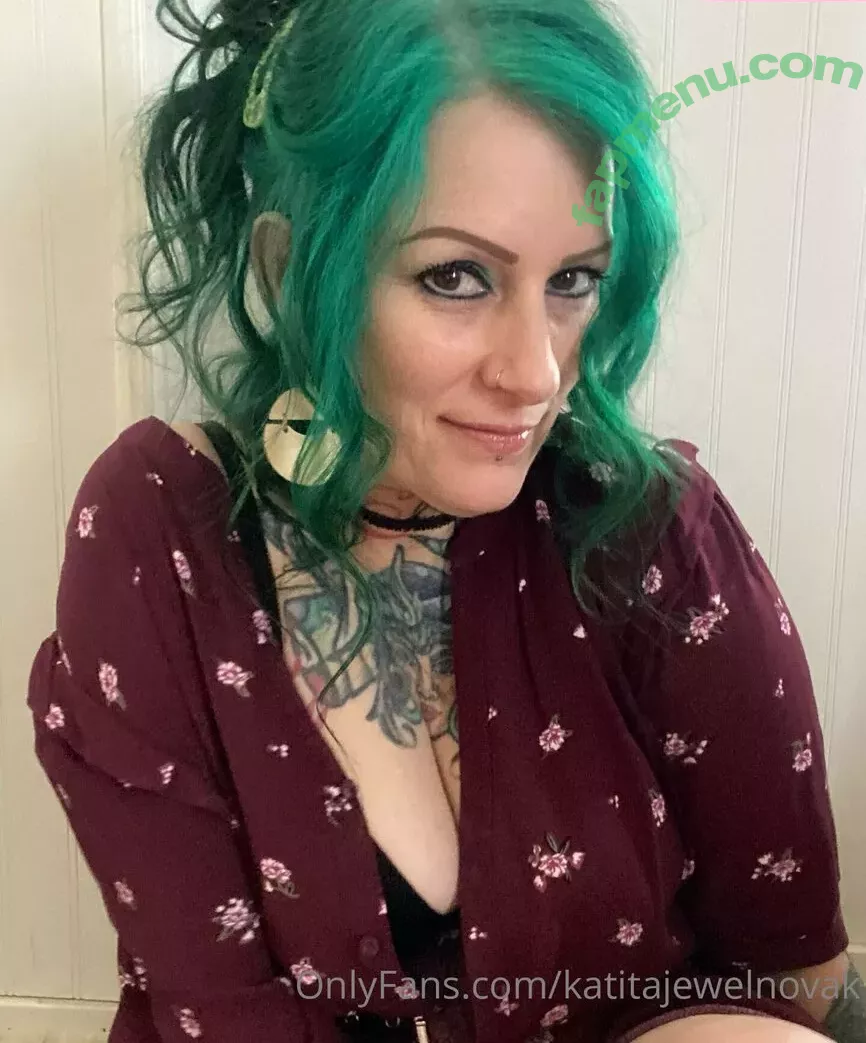 katitajewelnovak nude photo #0003 (isthatkatenovak)