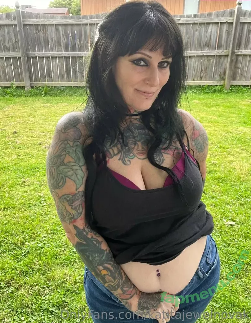 katitajewelnovak nude photo #0112 (isthatkatenovak)