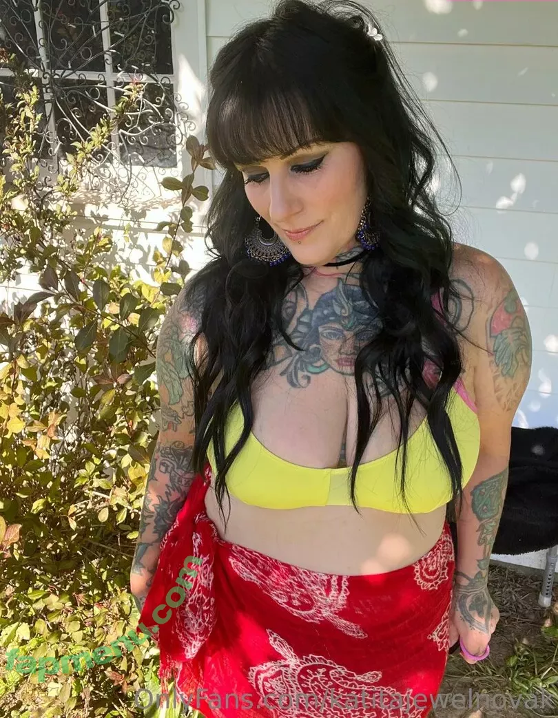 katitajewelnovak nude photo #0165 (isthatkatenovak)