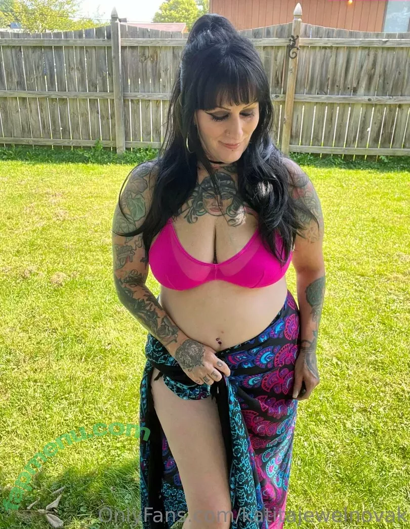 katitajewelnovak nude photo #0211 (isthatkatenovak)