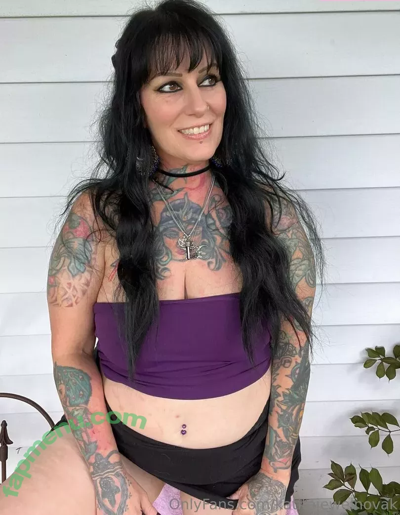 katitajewelnovak nude photo #0567 (isthatkatenovak)