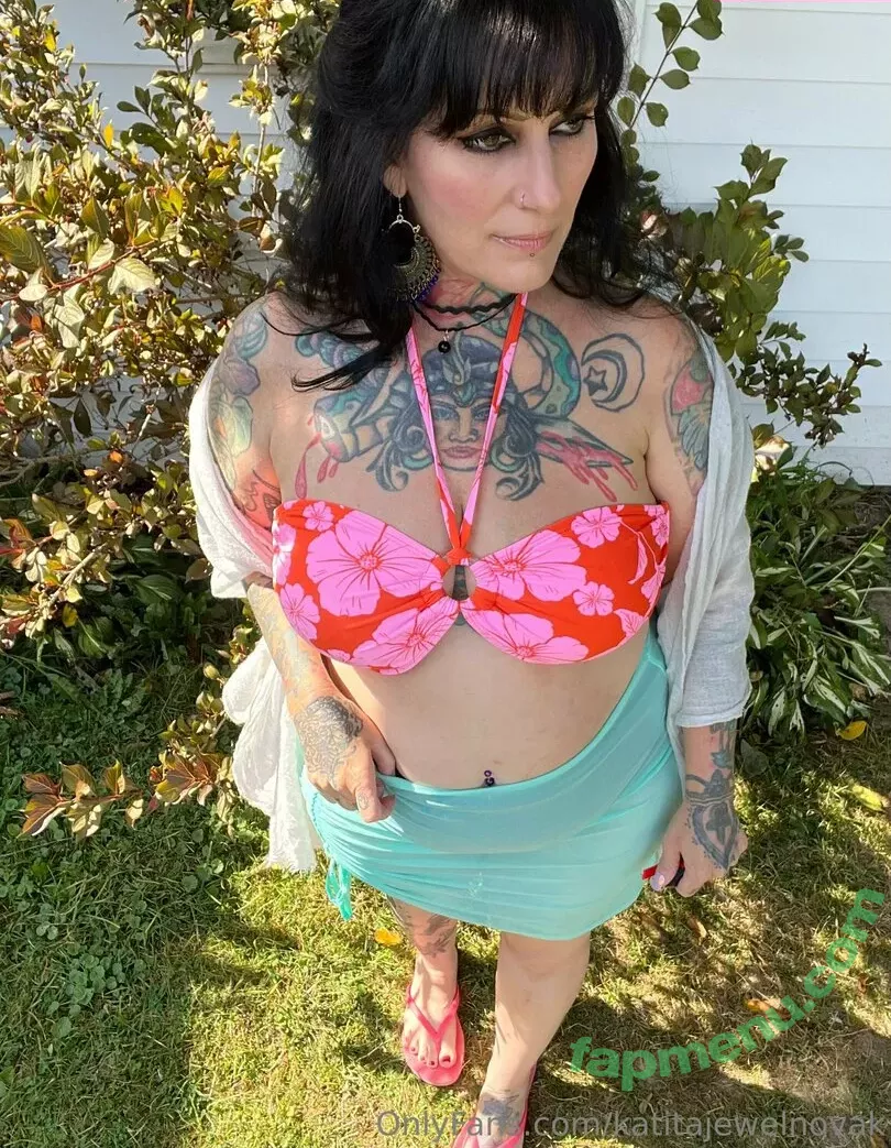 katitajewelnovak nude photo #0689 (isthatkatenovak)