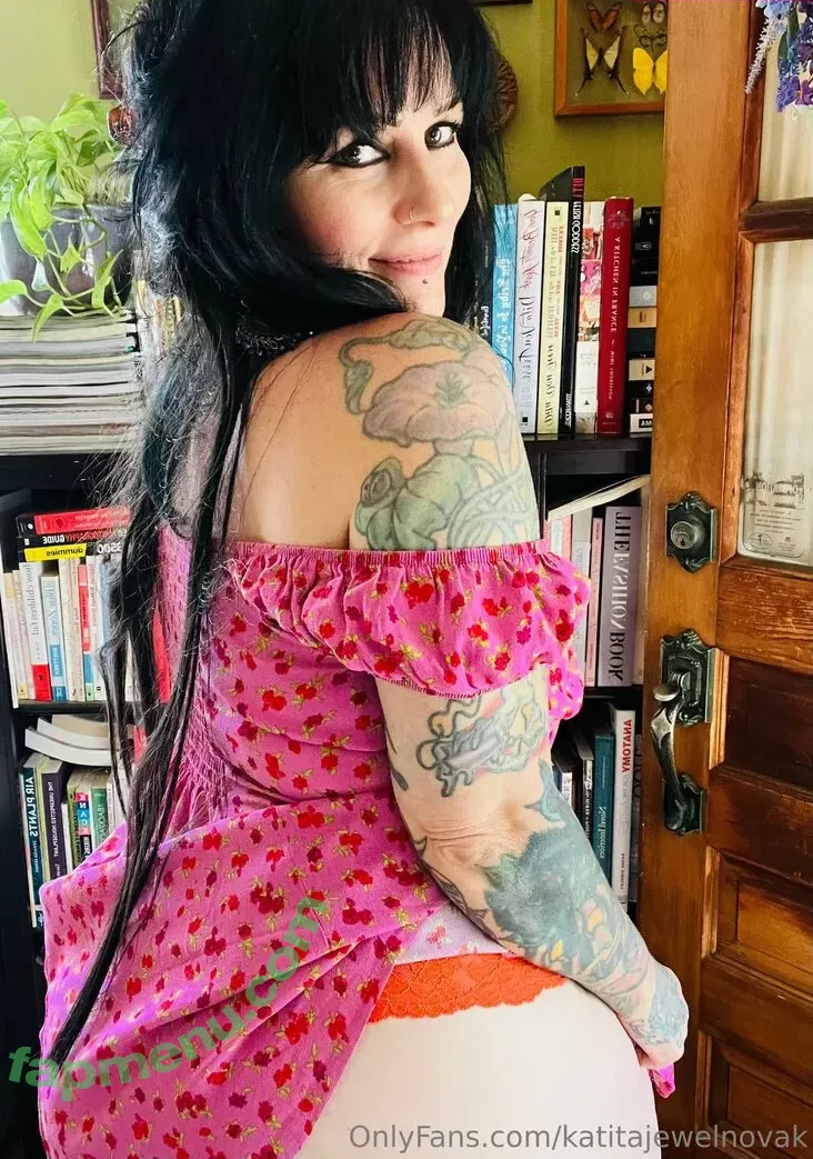 katitajewelnovak nude photo #0720 (isthatkatenovak)
