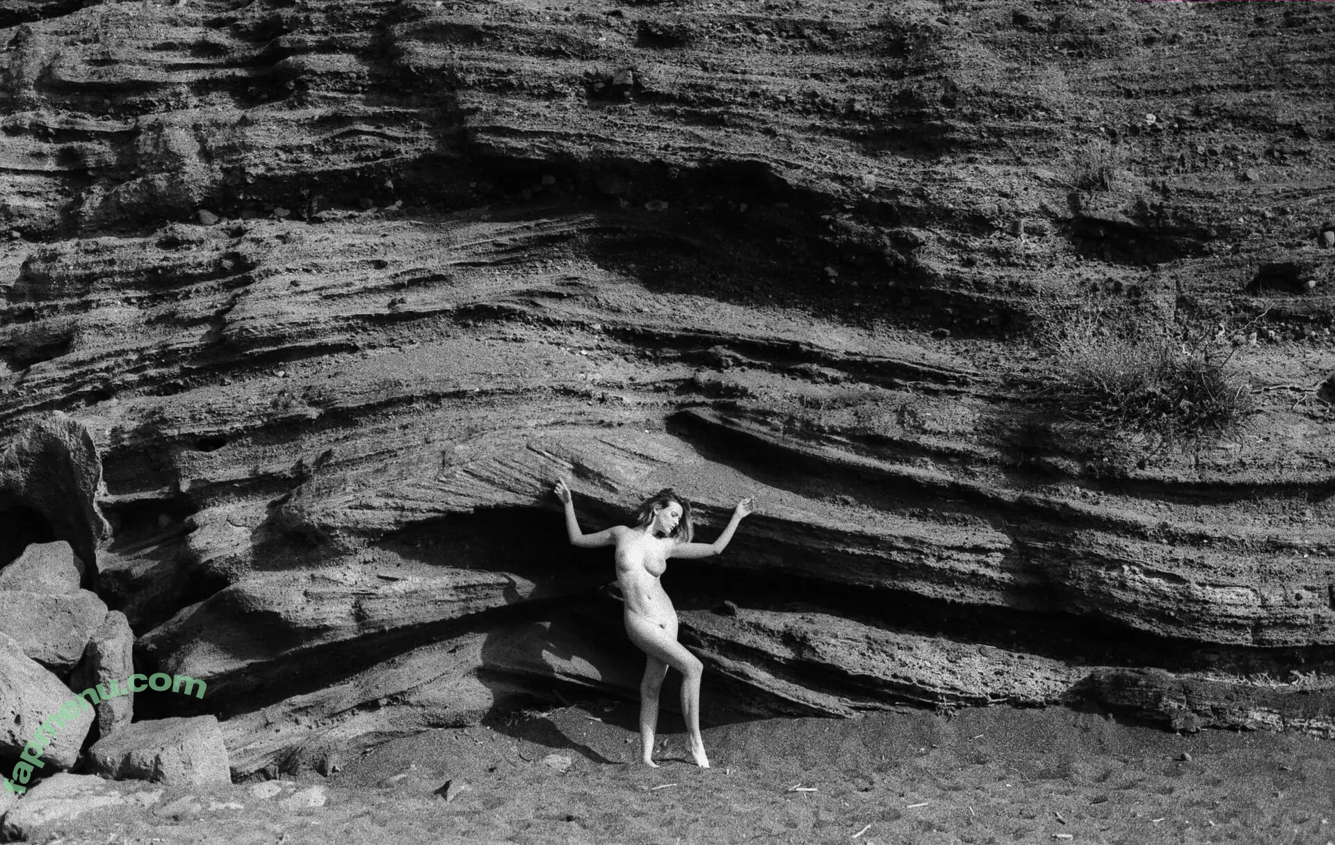 Katline Roddes nude photo #0260 (katlinerds)