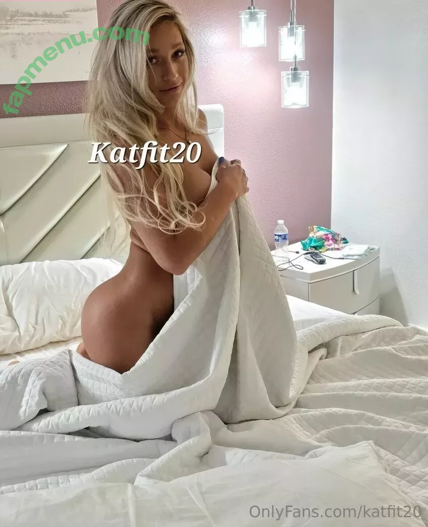 Katpesch nude photo #0033 (Katfit20 / kathapesch)