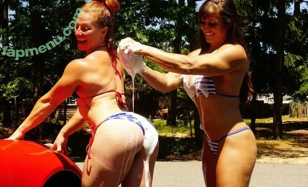 Katrina LaClair nude photo #0023 (KatLac860)