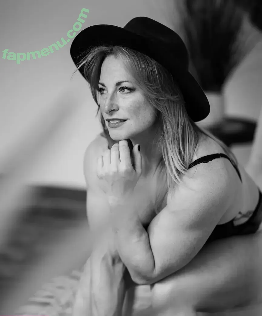 Katrina LaClair nude photo #0064 (KatLac860)