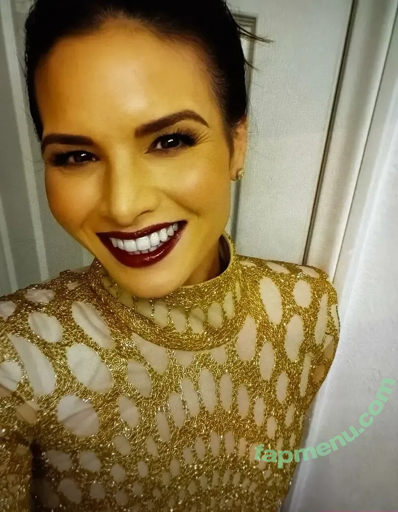 Katrina Law nude photo #0201 (katrinalaw)